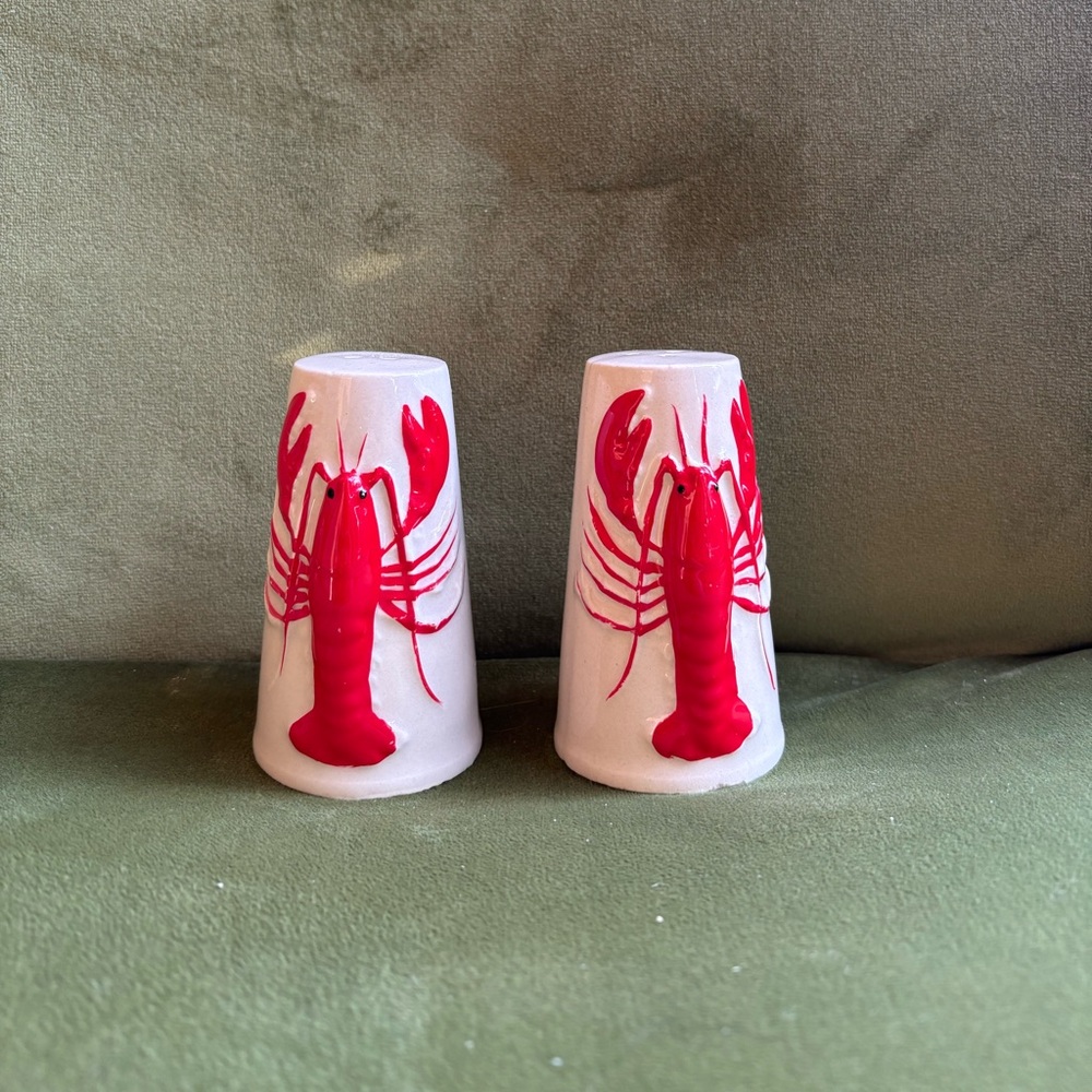 Vintage 3-D Lobster Ceramic Salt & Pepper Shakers Marked Japan - 3.5'' high - Picture 2 of 7